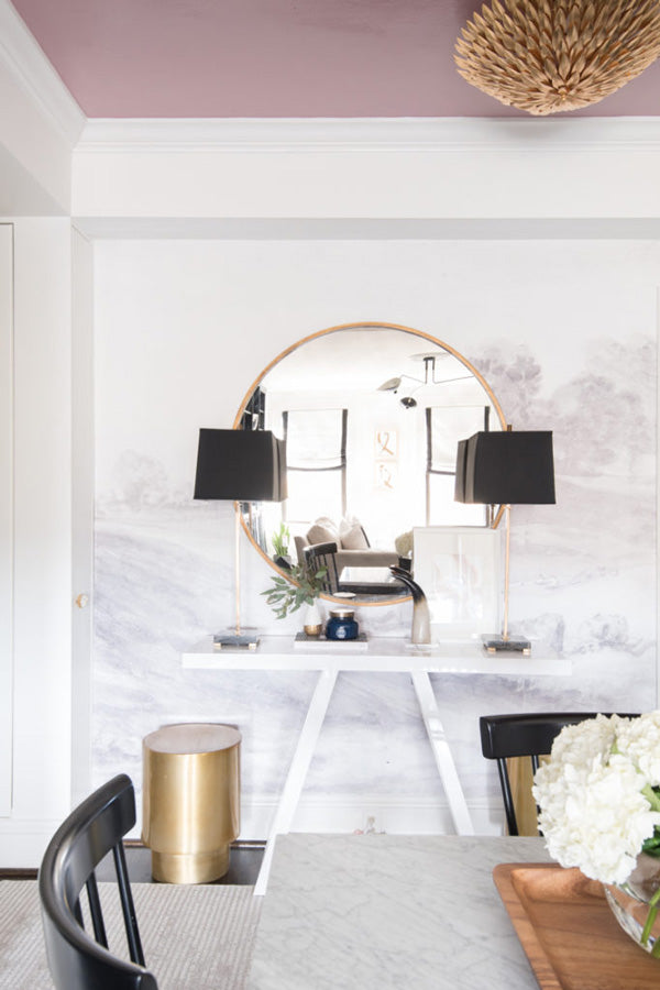 interior designer Shannon Claire Smith | black and white dining space with gold accents | Designer Spotlight series Arianna Belle Blog