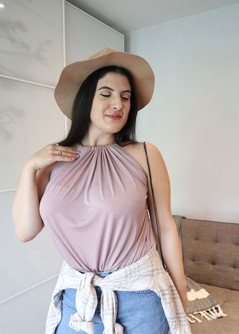 Henkaa Ivy Midi in Mauve Taupe styled in the Hilary style and worn with a wide brim hat and plaid shirt tied at the waist.