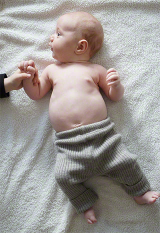 grey disana leggings on baby