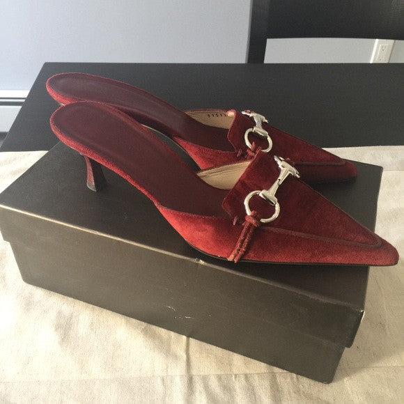 gucci mules red