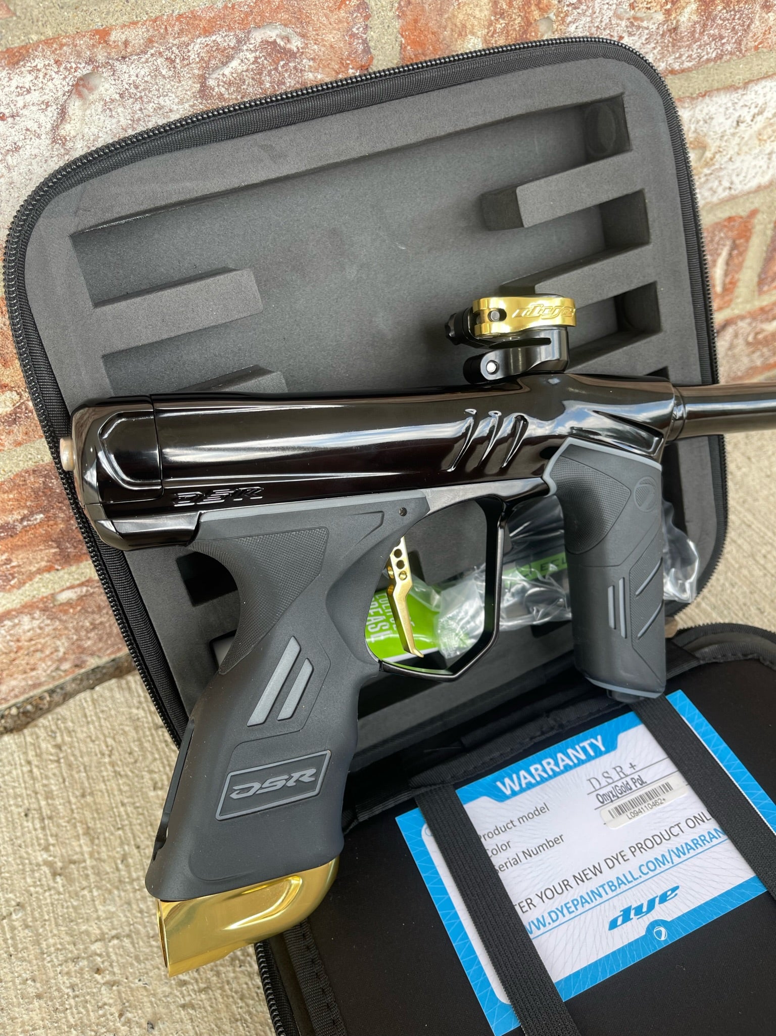 Used Dye DSR+ Paintball Gun - Onyx Gold