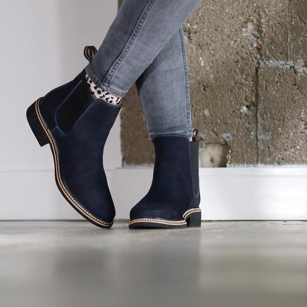 chelsea boots blue