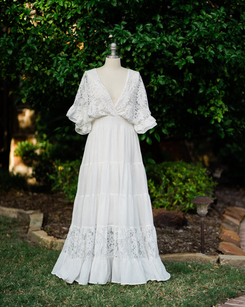 bohemian vintage lace wedding dress