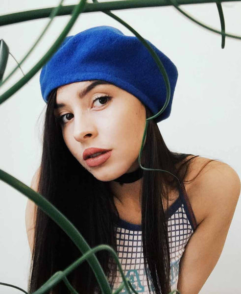 Prelovely | Fiona in vintage blue beret