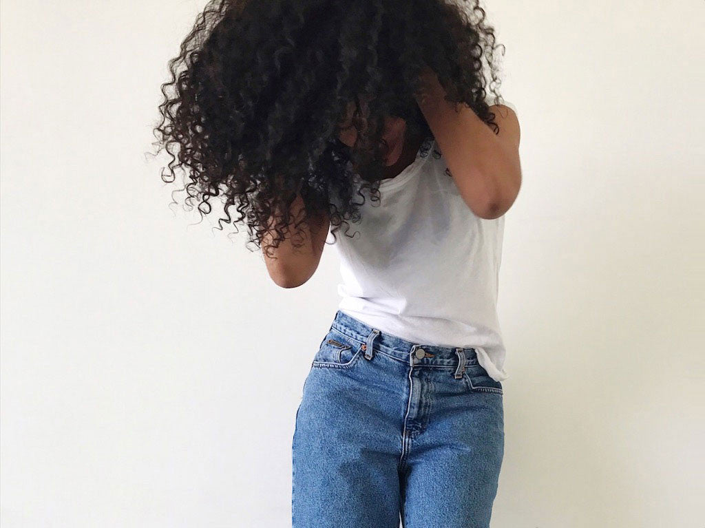 Prelovely | Vintage 90s Calvin Klein Mom Jeans and Curly Hair