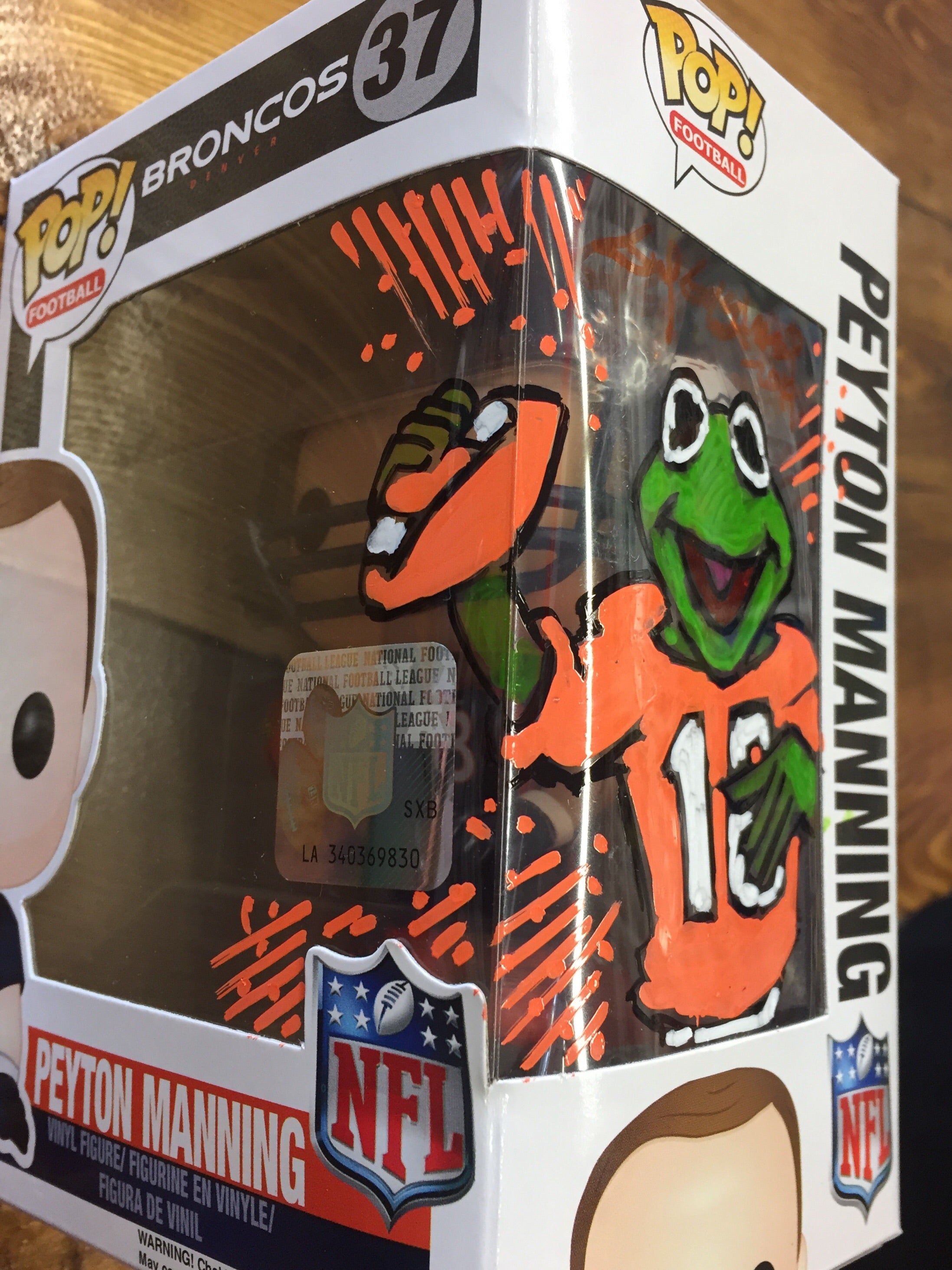 Funko NFL Cincinnati Bengals POP Football Joe Burrow Vinyl Figure 168 -  ToyWiz