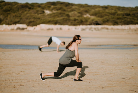 woman doing lunges