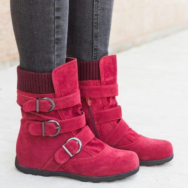 cushioned low calf buckle boots