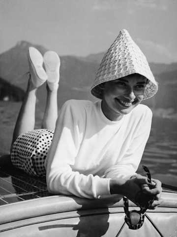Audrey Hepburn fashion canvas plimsolls glamour resortwear