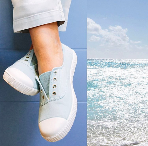 Hampton Canvas Plum shoes- the must-have item for the beach