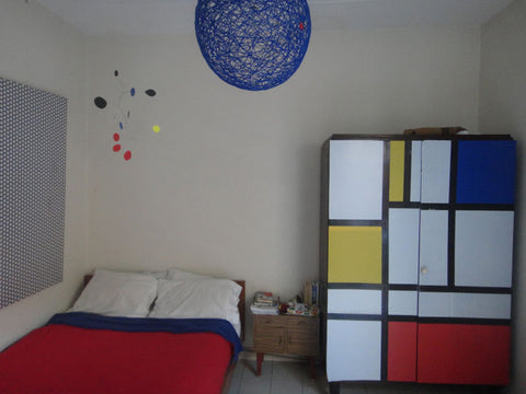 Atomic Mobile hanging in modern room in Argentina