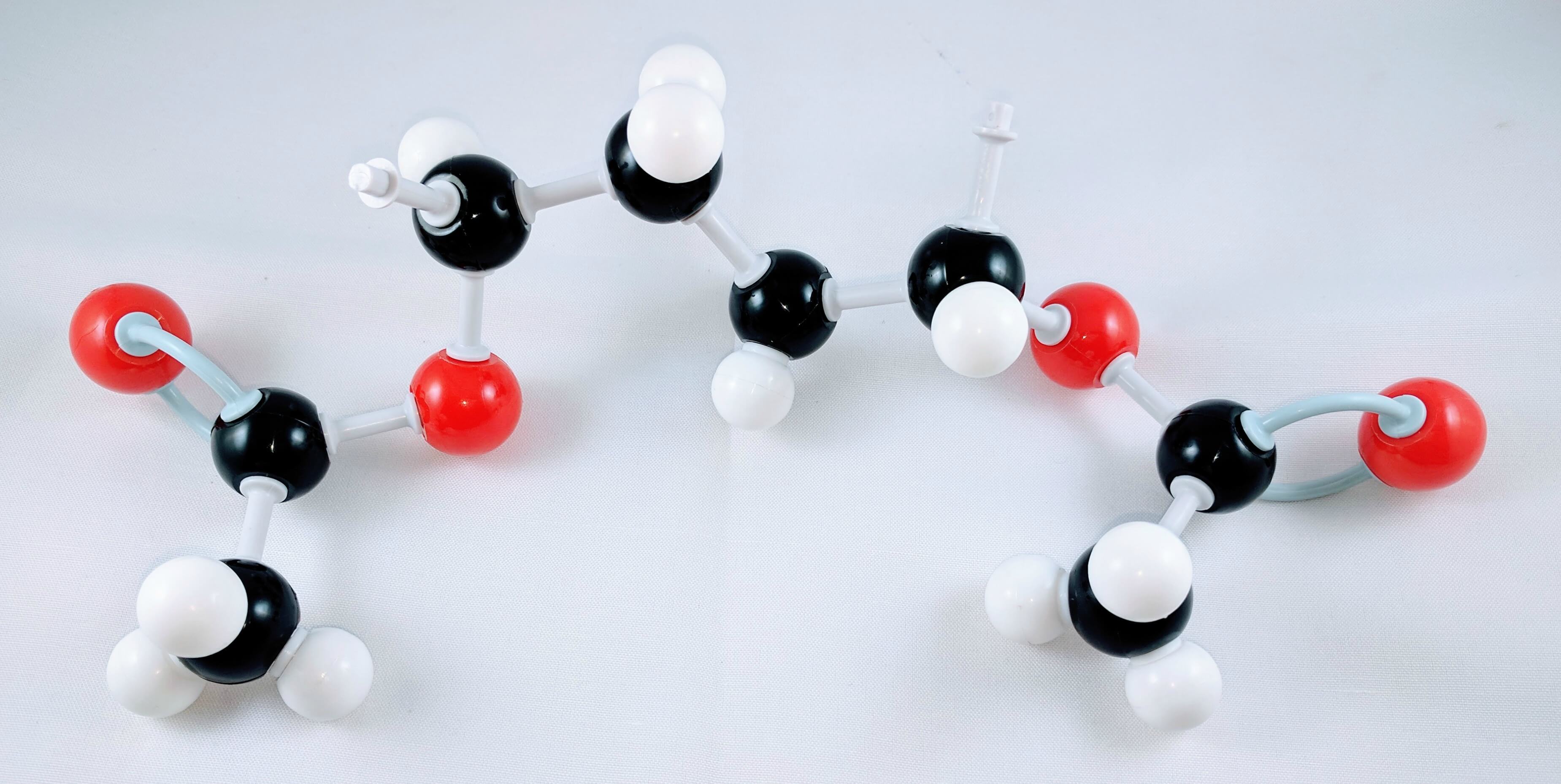 polyvinyl acetate molecule 