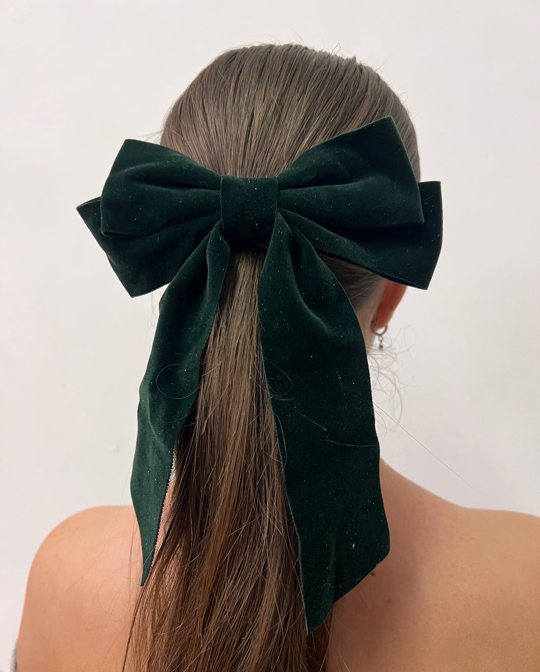 Green velvet bow