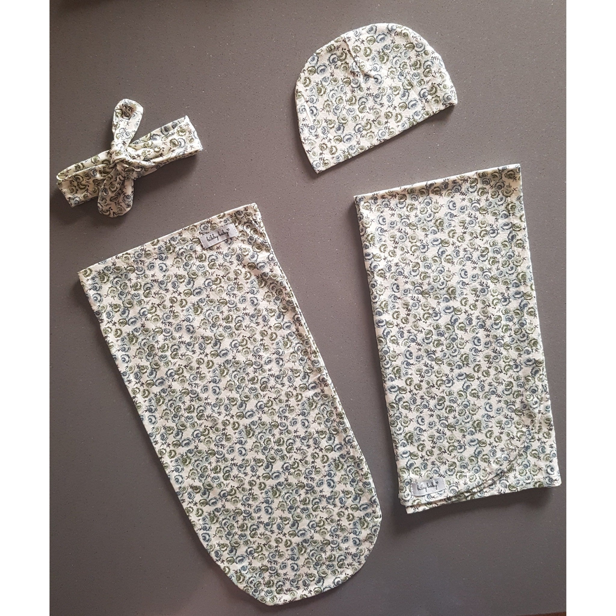 Baby Bundle I Swaddle Sack with matching Beanie, Topknot & Wrap - Vintage Floral