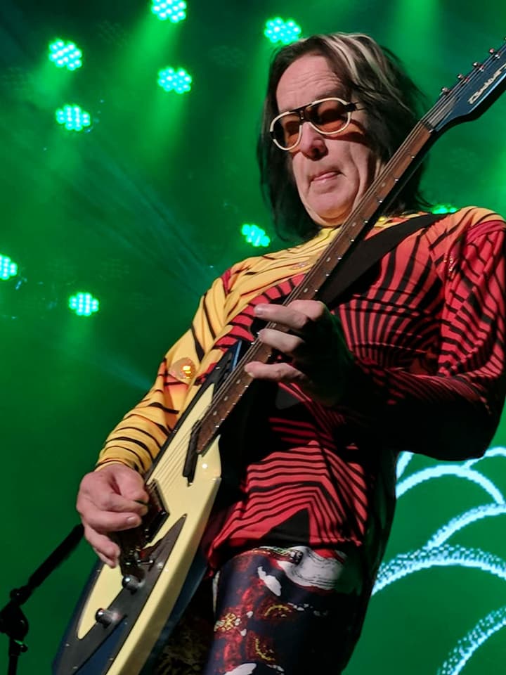 Todd Rundgren Utopia tour with Backlund Guitar