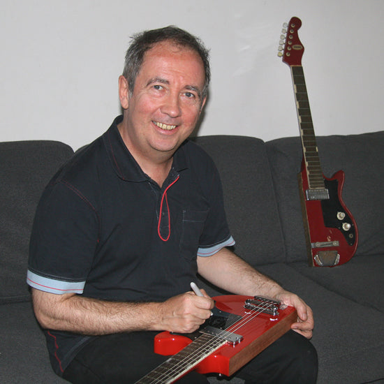 Pete Shelley signing an Eastwood P{ete Shelley Signature Starway