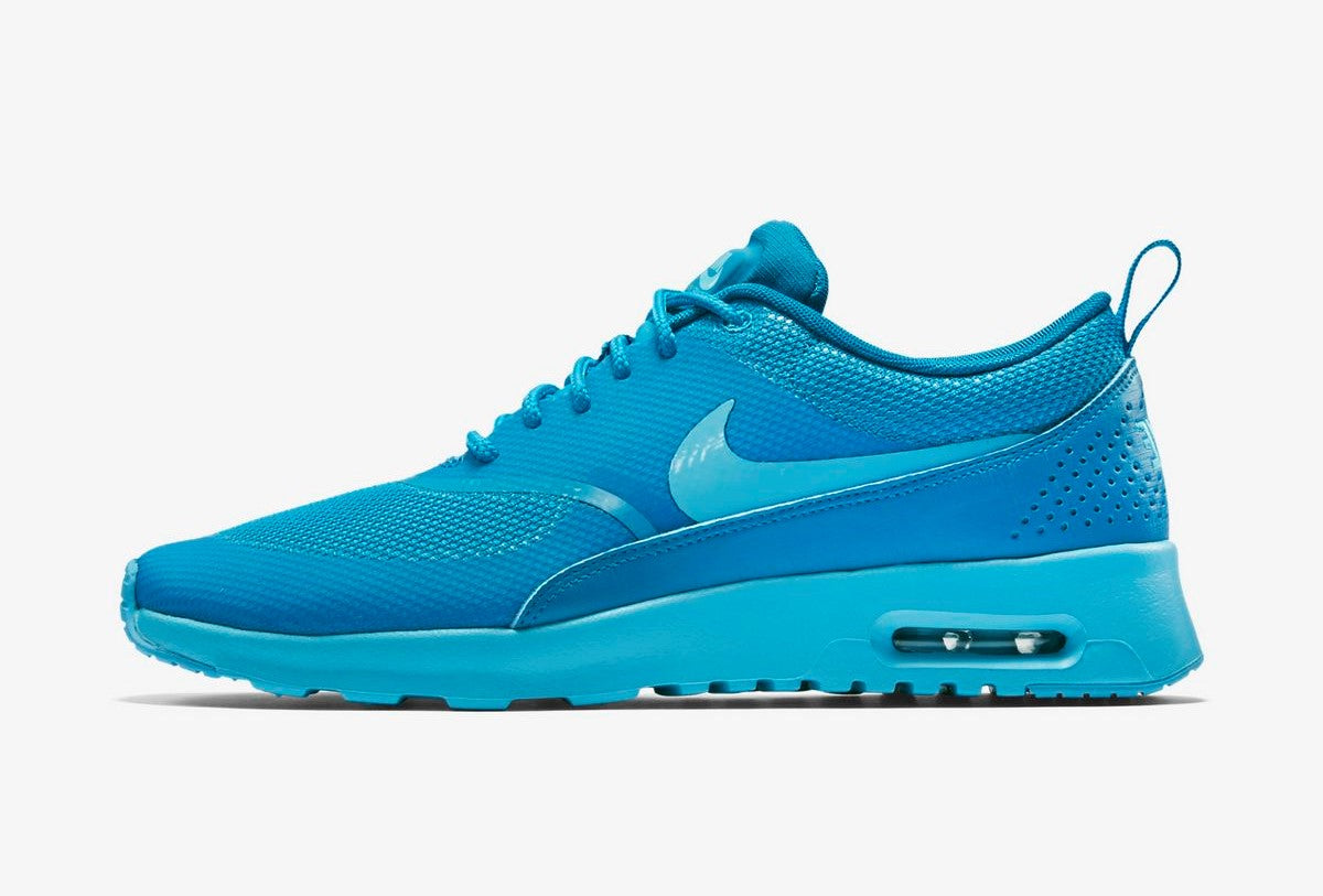 blue nike theas