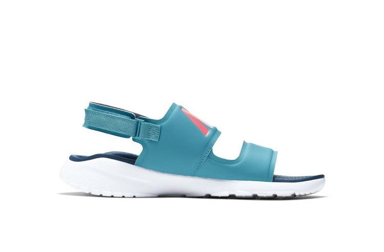 nike tanjun sandals blue