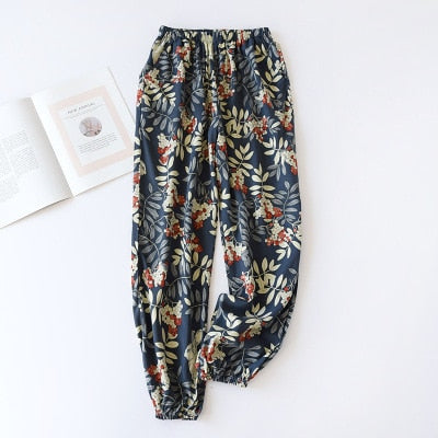 Rayon Printed Flora and Vines Pants