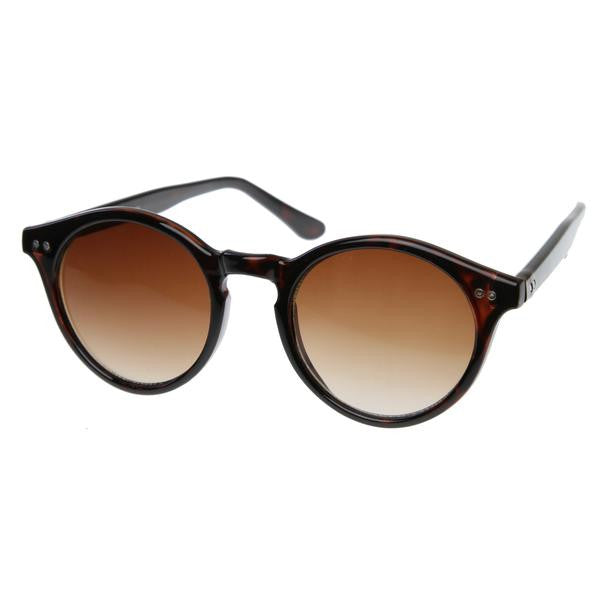 Round Wayfarer Keyhole Chic Sunglasses 