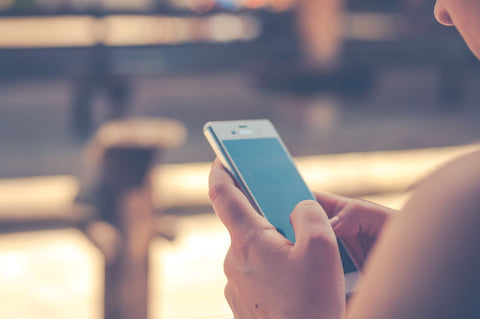 Using electronics before bed can make it difficult to fall asleep