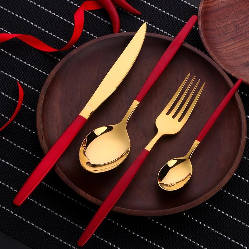 kitchen-dining-serveware-mirror-gold-toned-flatware-red-handles
