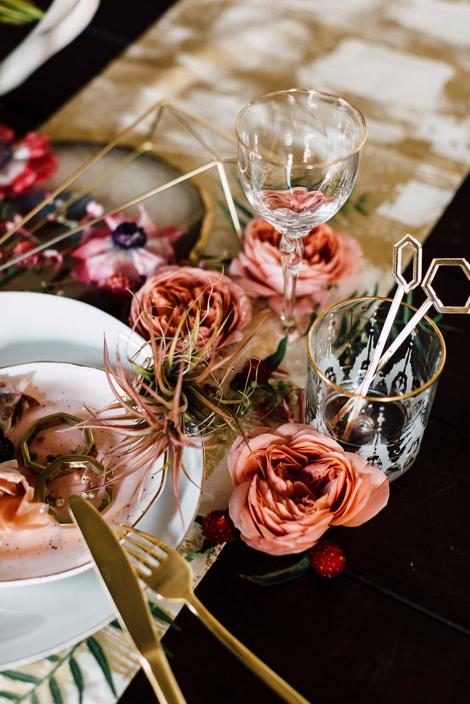 contemporary table decorations