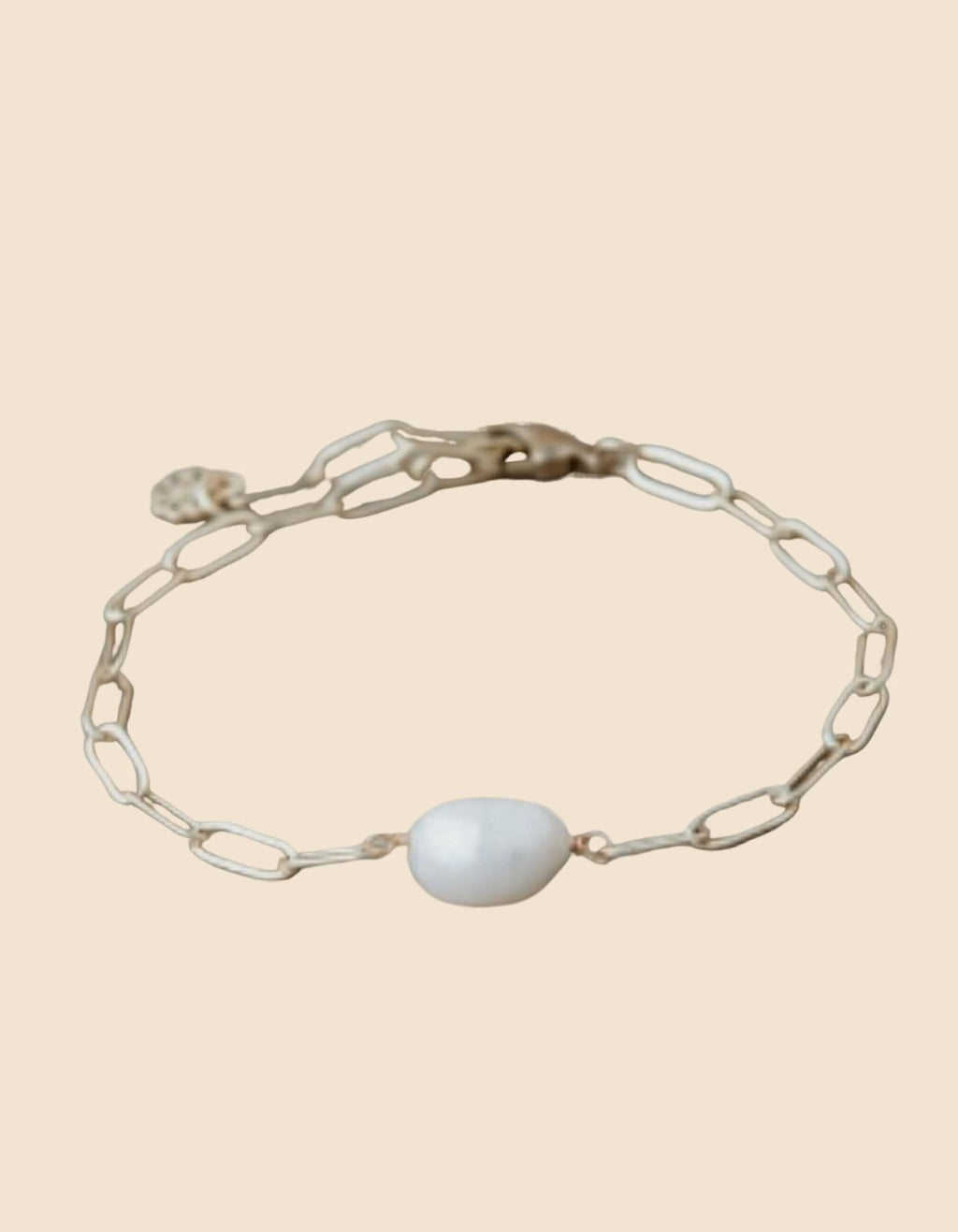 Bracelet Gwendolyn Gold Chain White Pearl