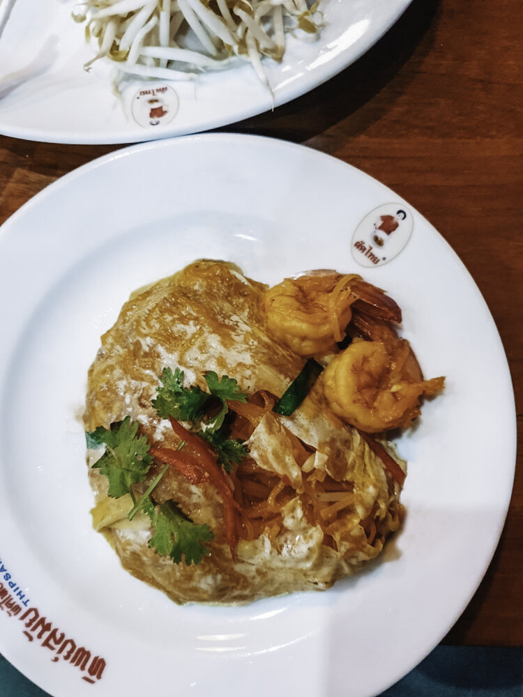 Best pad Thai in Bangkok at Thip Samai Restaurant