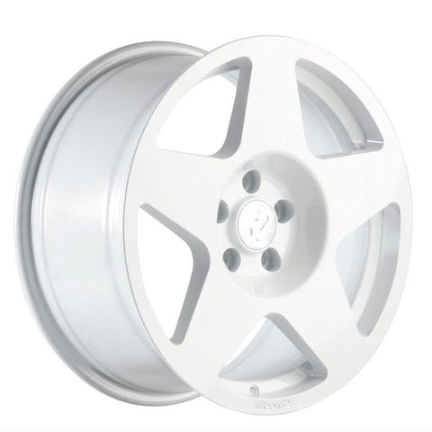 fifteen52 Tarmac - Rally White | Offered by CedarPerformance