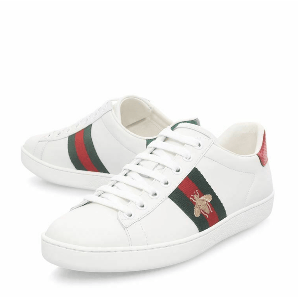 white gucci bee sneakers