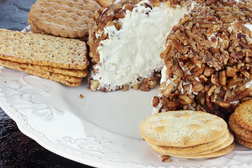 Pine Cone Cheese Ball