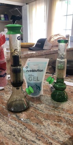 how to clean a bong with resolution gel