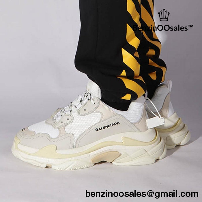 Chaussures Balenciaga Triple S Noi