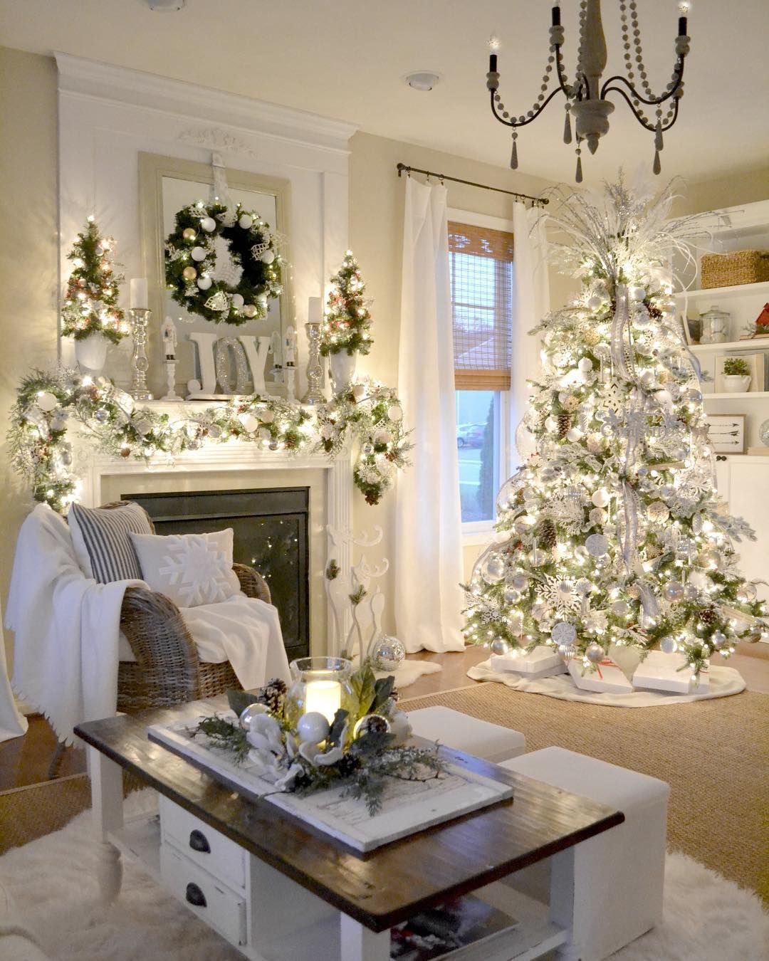 Christmas decor and curtain rod bracket ideas to match in white interior