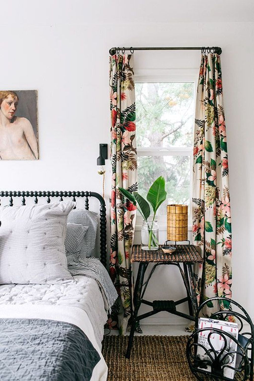 Classic-Vintage-Farmhouse-Bedroom-with Botanical Print Curtain