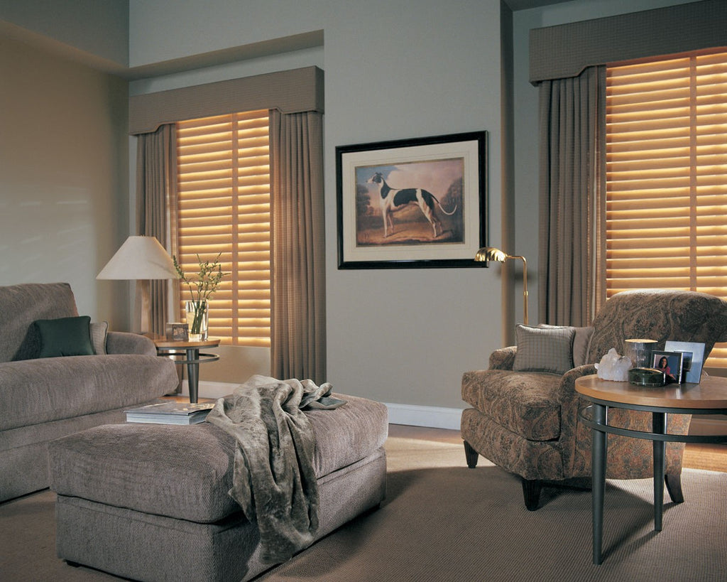 Classic look with wooden blinds