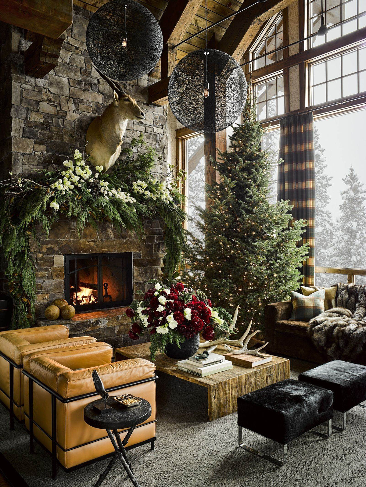 natural Christmas decor with minimalist curtain brackets