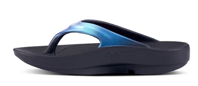 oofos women's flip flops