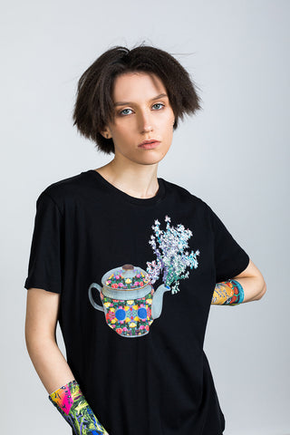Laima Jurca T-shirt Teapot Print