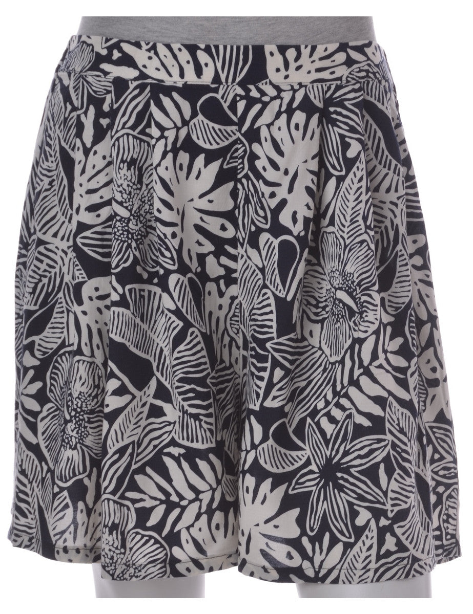 Vintage Casual Shorts Navy With An Elasticized Waist