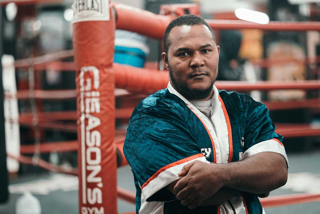 Joan Guzman at gleasons gym by ph daniel sanchez