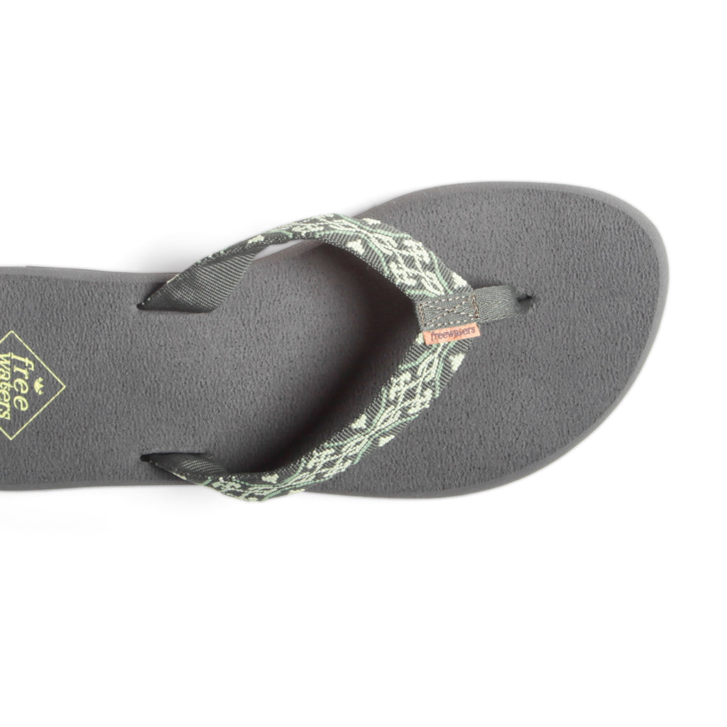 freewaters supreem flip flops