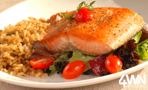 Roasted Curry Salmon With Tomatoes