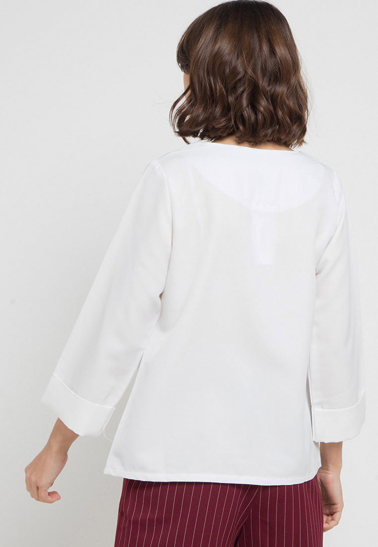 Basic Blouse with button detail