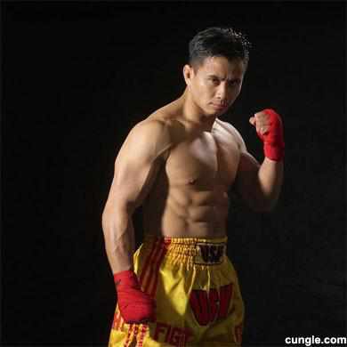 UFC Fighter and Sanshou world champion Cung Le
