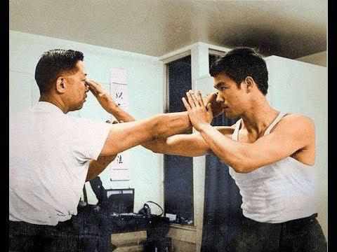 Bruce Lee showcases his Wing Chun techniques