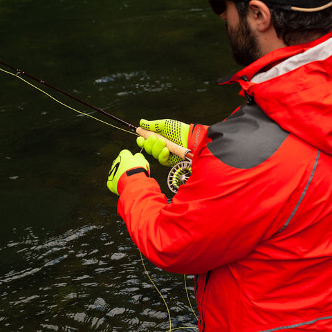 showers-pass-waterproof-knit-gloves-fishing