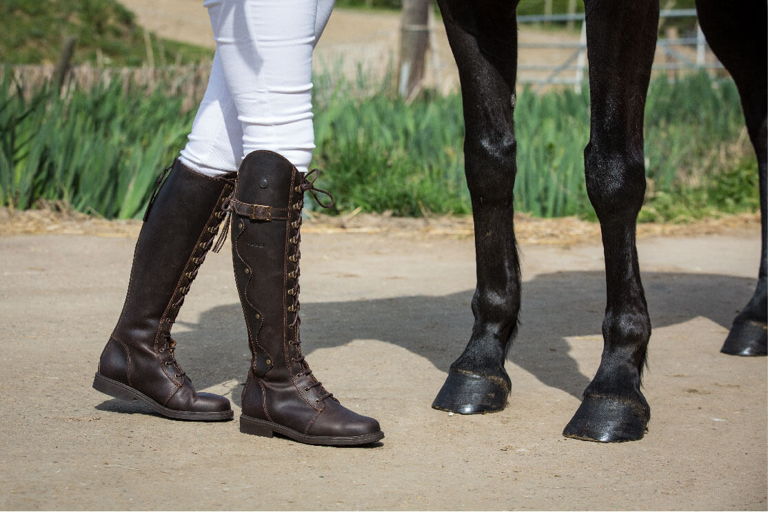 fitted riding boots