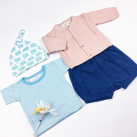 Frühlings Outfit für Baby Mädchen mit Body, Strickjacke und Hose